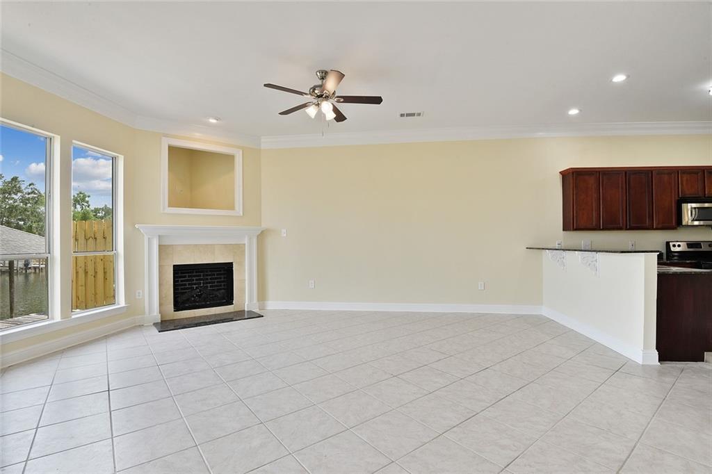 4698 Pontchartrain Drive Slidell LA 70458